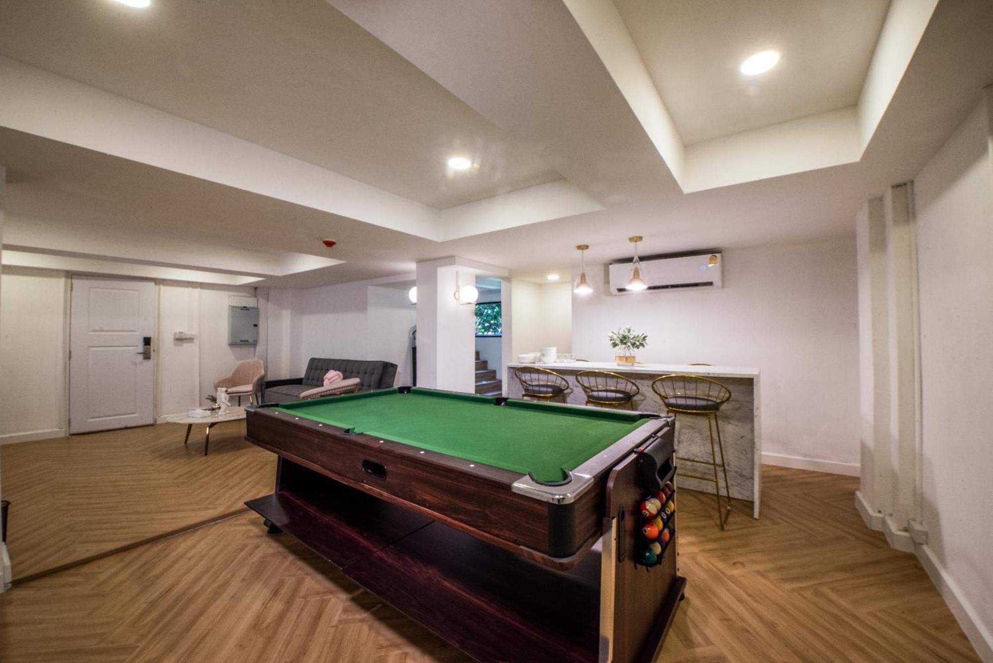 Theme Boutique Hotel Bangkok Makkasan Room photo