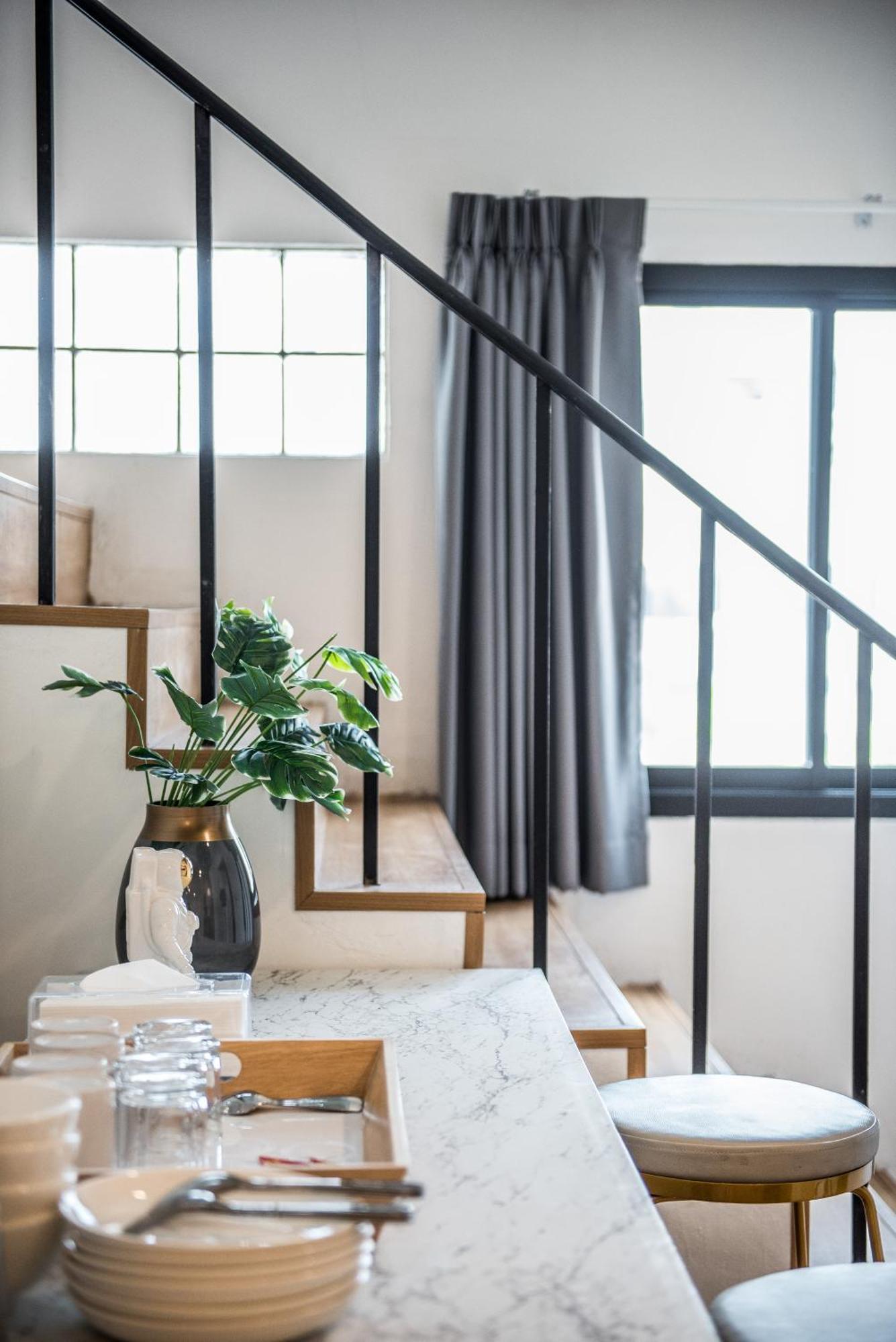 Theme Boutique Hotel Bangkok Makkasan Room photo