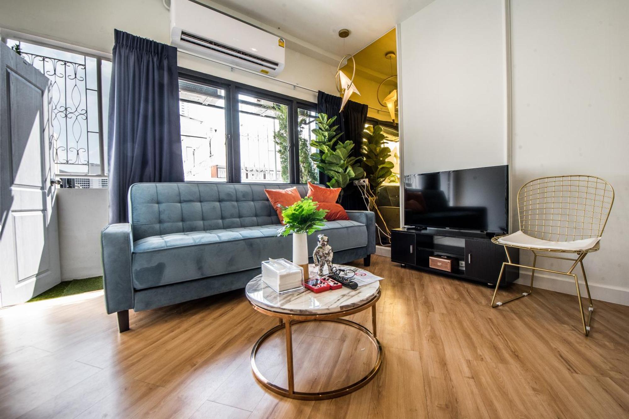 Theme Boutique Hotel Bangkok Makkasan Room photo